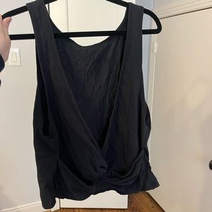 Open back lululemon tank top